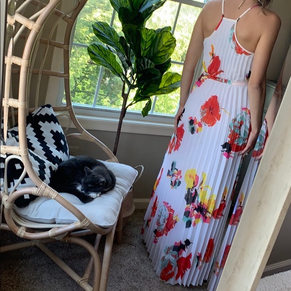 GORGEOUS SUMMER DRESS 🌺 - Picture 16 of 16